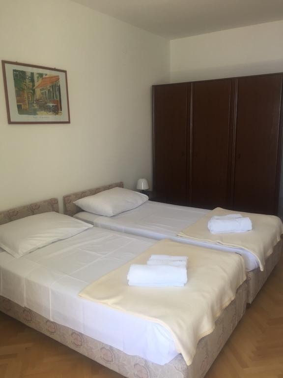 Studio Apartmani Topic Омиш Экстерьер фото